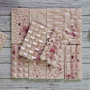 Black Plum & Rhubarb mini snapbar